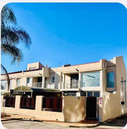 1 Bedroom Townhouse