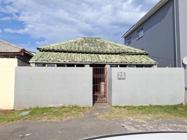 6 Bedroom House