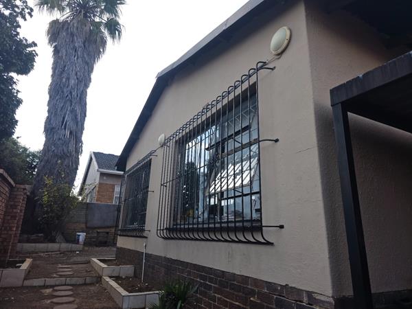 8 Bedroom House