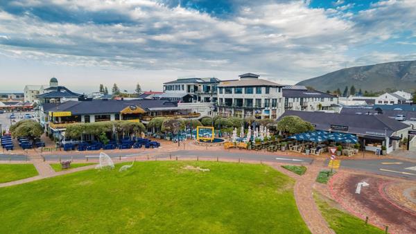 322 m² Commercial space