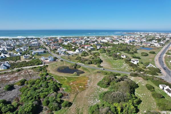4 563 m² Land
