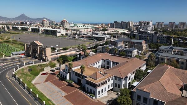 3 132 m² Office Space