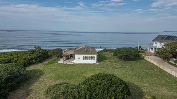 2 235 m² Land