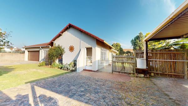 6 Bedroom House