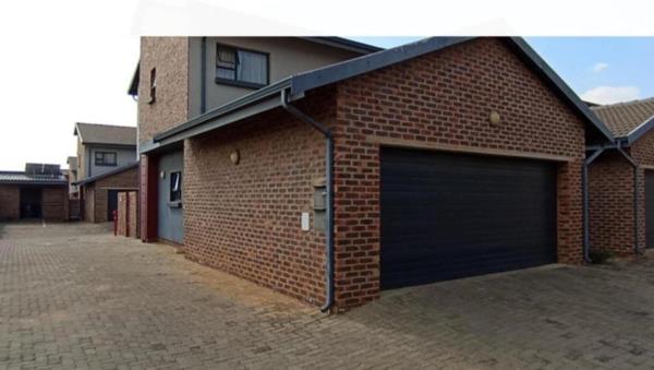 3 Bedroom Townhouse