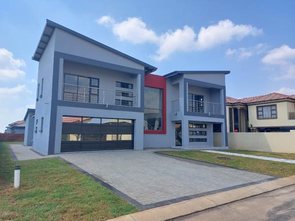 6 Bedroom House