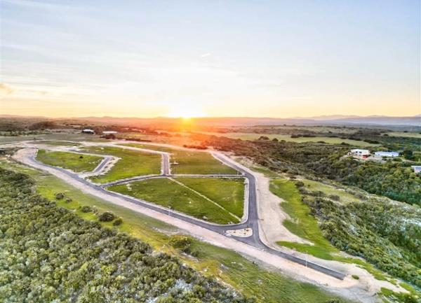855 m² Land