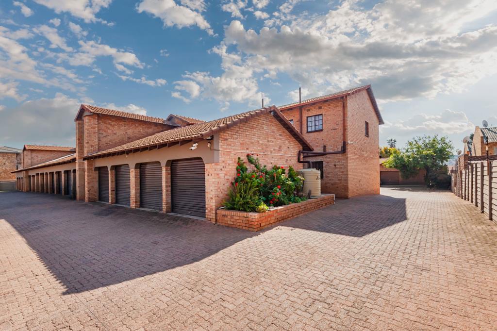 3 Bedroom Townhouse