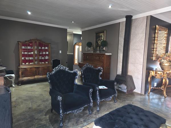 6 Bedroom House
