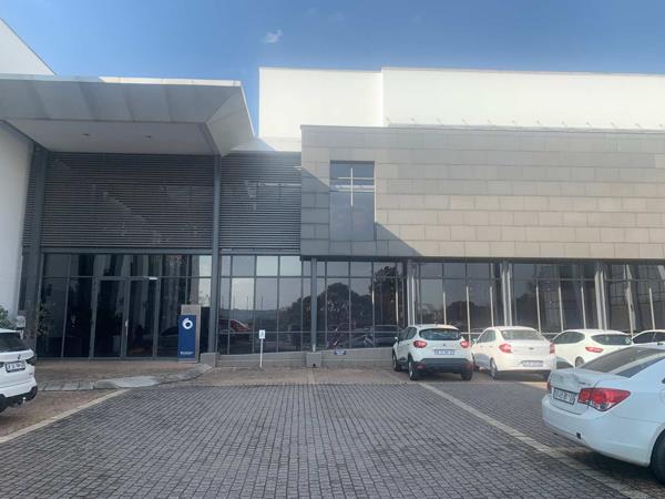 760 m² Office Space