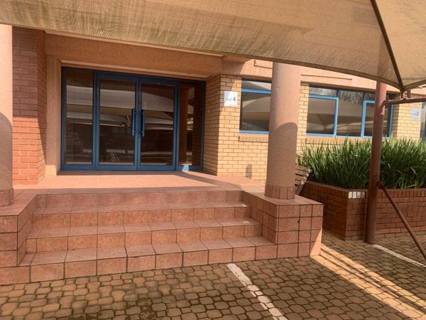 404 m² Office Space
