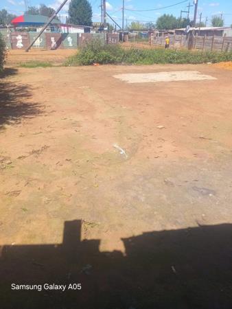 18 m² Land