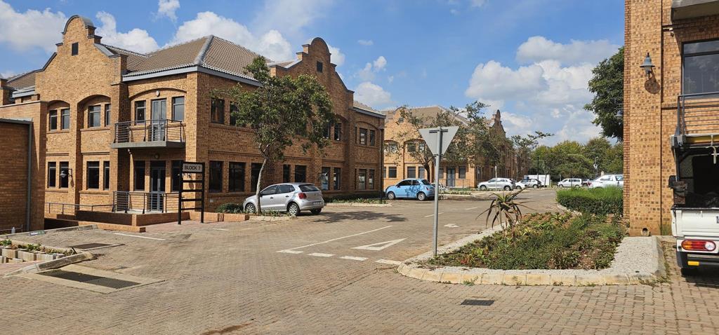 107 m² Office Space