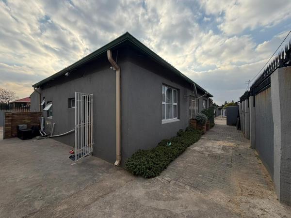12 Bedroom House