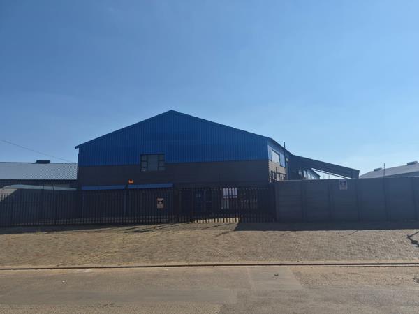 1 460 m² Industrial space