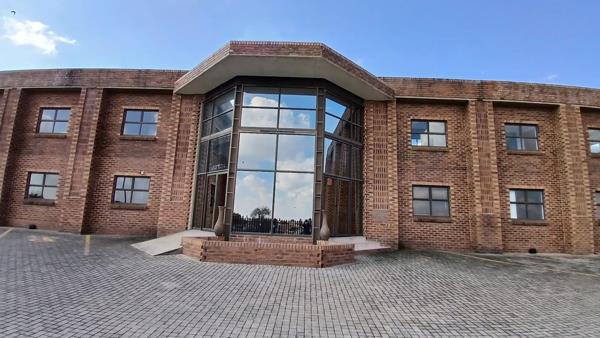 2 327 m² Industrial space
