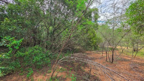 1 760 m² Land