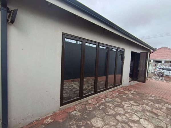 12 Bedroom House