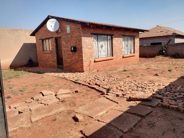 2 Bedroom House