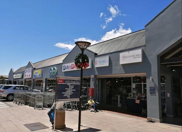 68.2 m² Commercial space