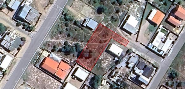 666 m² Land
