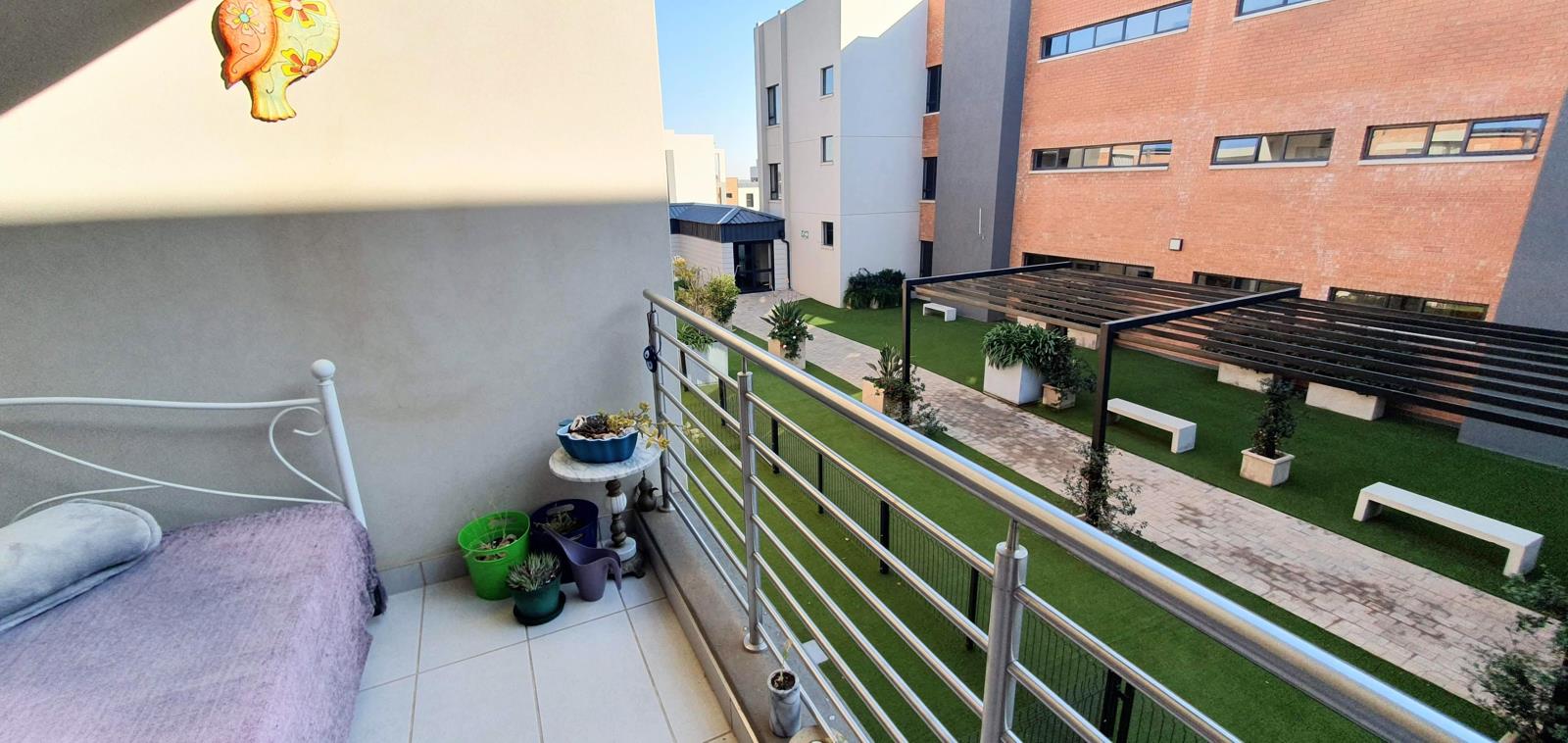 1 Bedroom Apartment in Waterkloof