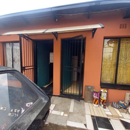 2 Bedroom House