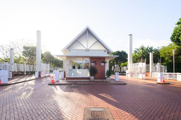 873 m² Land