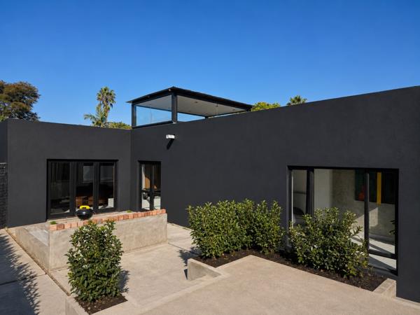 2 Bedroom House