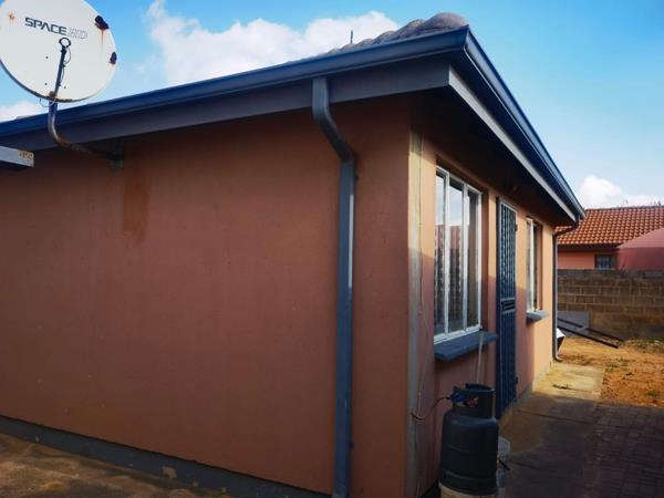 2 Bedroom House