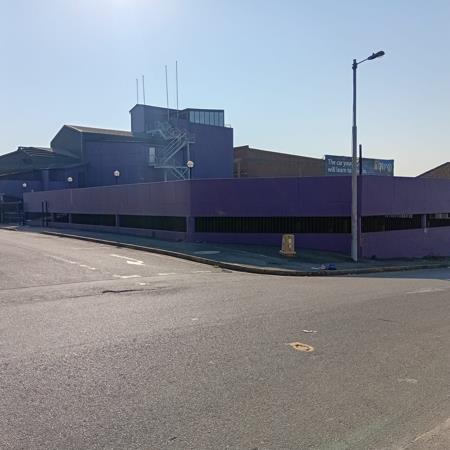3 914 m² Commercial space