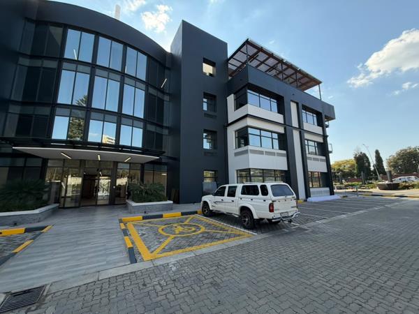 461 m² Commercial space