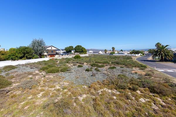 925 m² Land