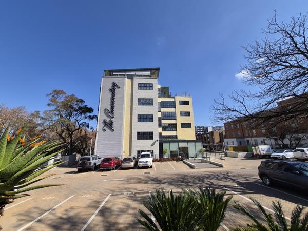 745 m² Commercial space