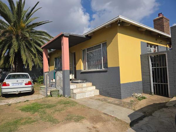 2 Bedroom House