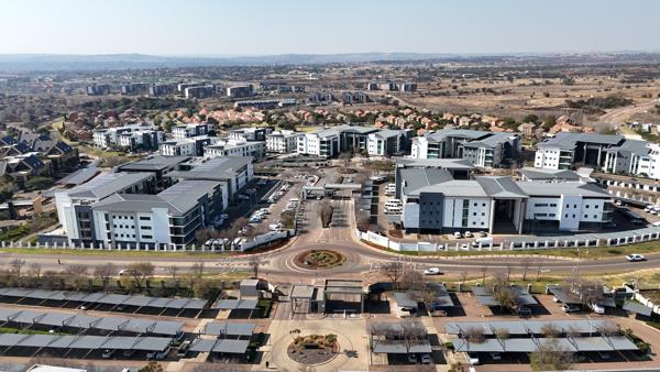 326 m² Commercial space