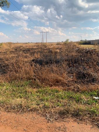 1 983 m² Land