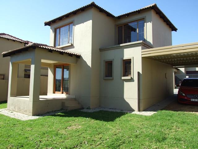 2 Bedroom House in Kyalami Hills
