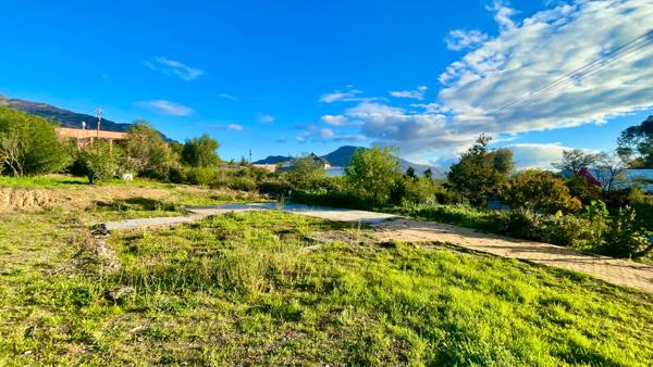 743 m² Land