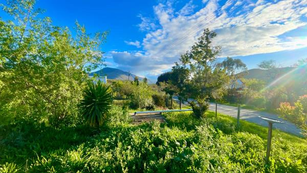 743 m² Land