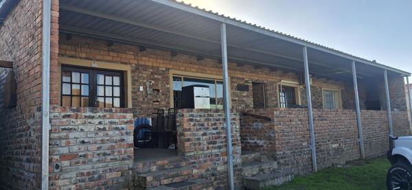 2 Bedroom House