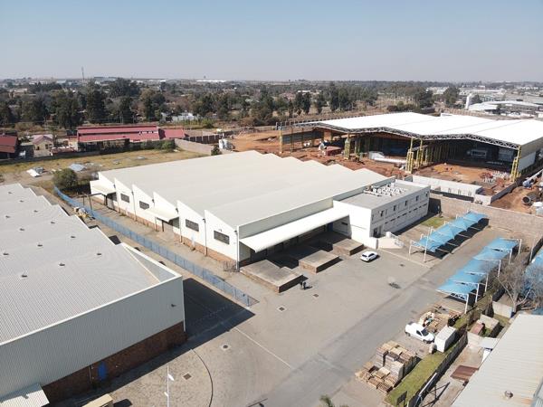 1 166 m² Industrial space