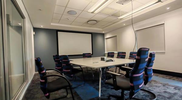 1 082 m² Commercial space