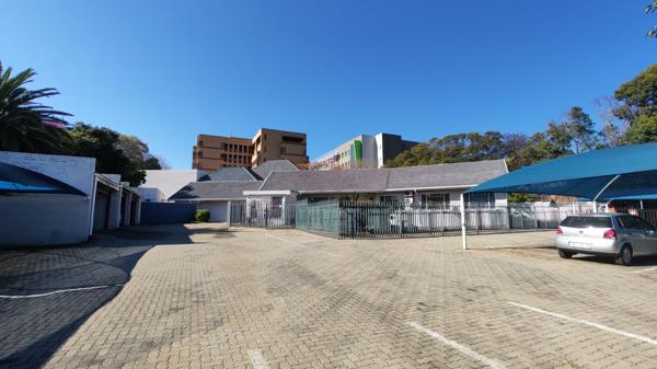 1 800 m² Office Space