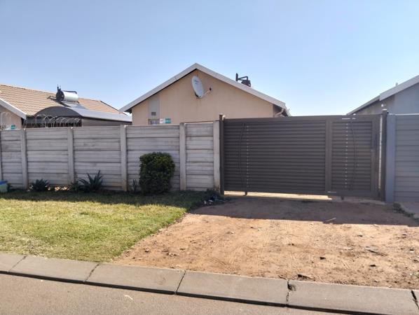 2 Bedroom House