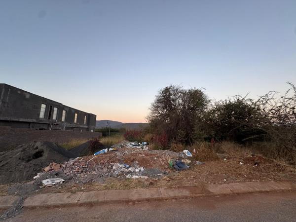 771 m² Land