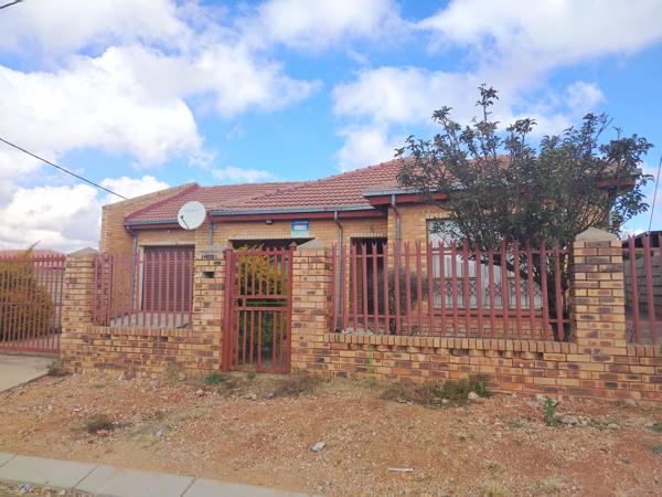 2 Bedroom House