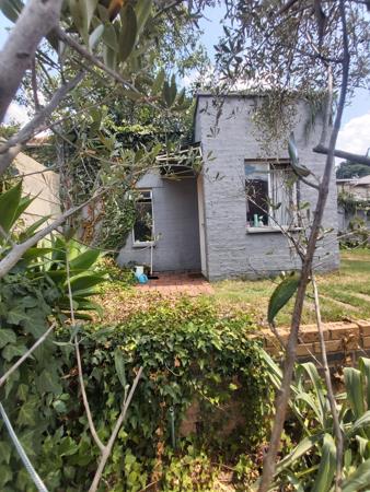 1 Bedroom House