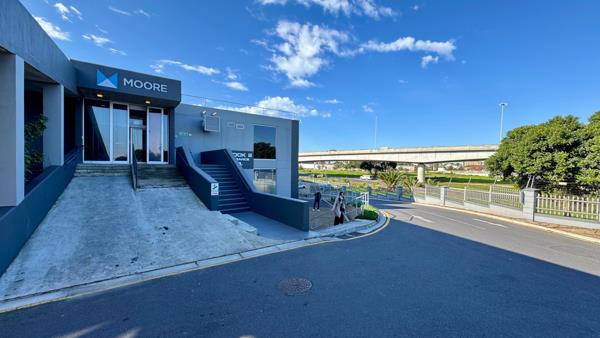3 200 m² Office Space