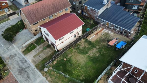 335 m² Land